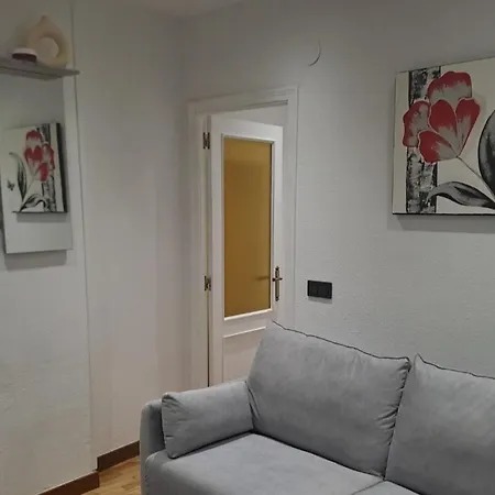 Piso Turistico Laursi アパート