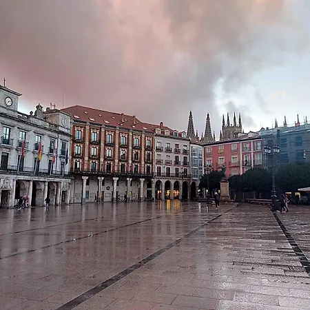 Piso Turistico Laursi Burgos